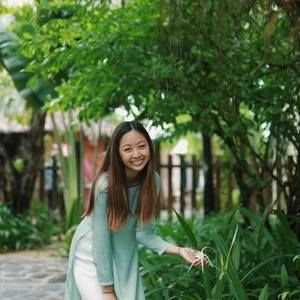 Meet your Posher, Ivy